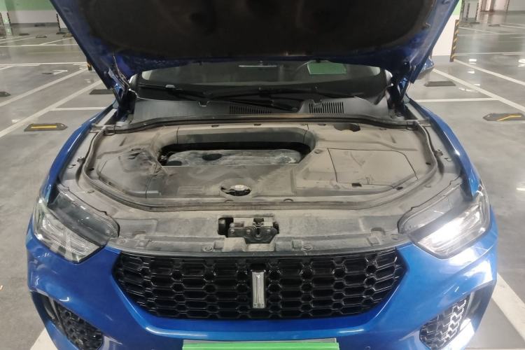Used Wey VV5 2017 2.0T Flagship Edition Engine Bay