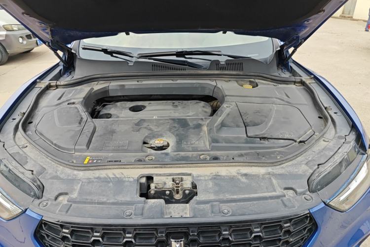 Used Wey VV5 2017 2.0T Ultra-Luxury Version Engine Bay