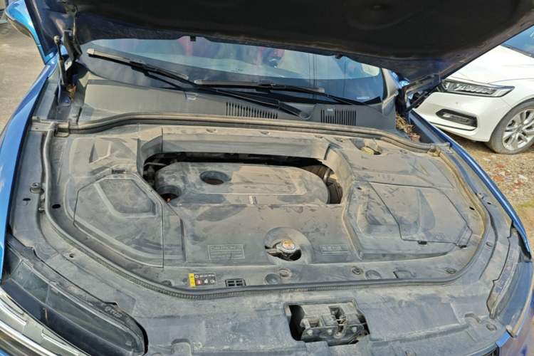 Used Wey VV5 2017 2.0T Ultra-Luxury Version Engine Bay