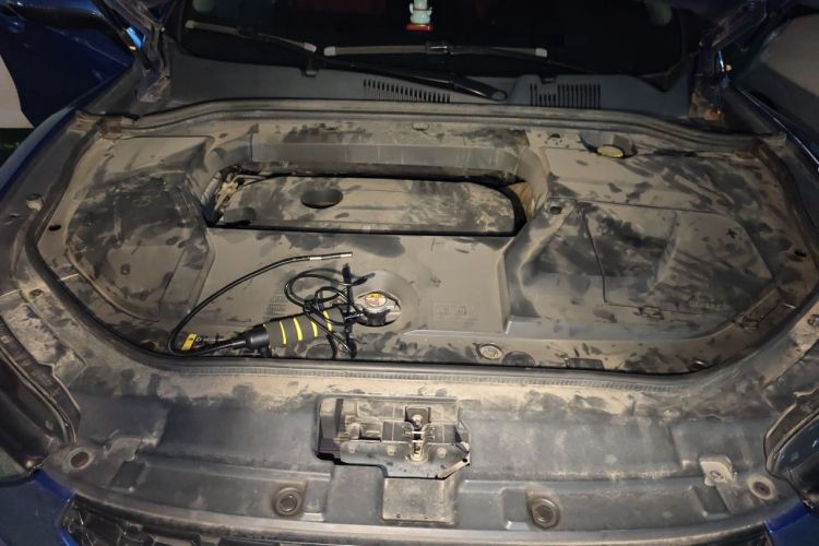 Used Wey VV5 2017 2.0T Flagship Edition Engine Bay