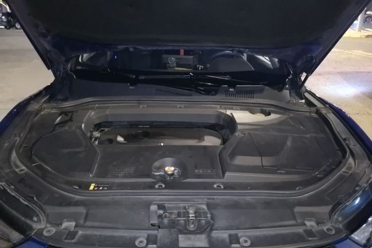 Used Wey VV5 2017 2.0T Flagship Edition Engine Bay