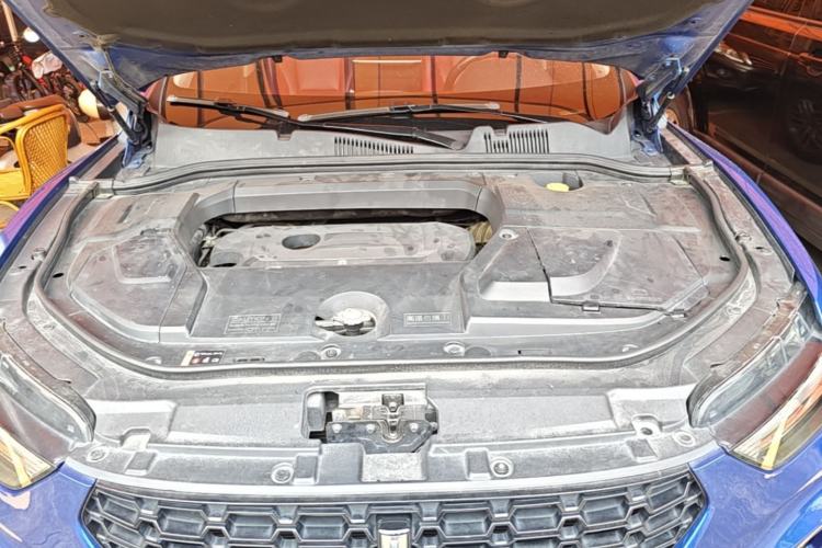 Used Wey VV5 2017 2.0T Ultra-Luxury Version Engine Bay