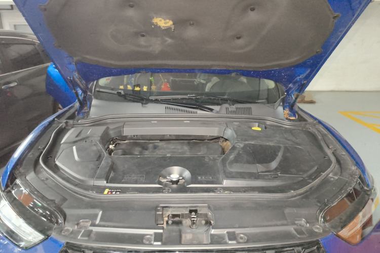 Used Wey VV5 2017 2.0T Ultra-Luxury Version Engine Bay
