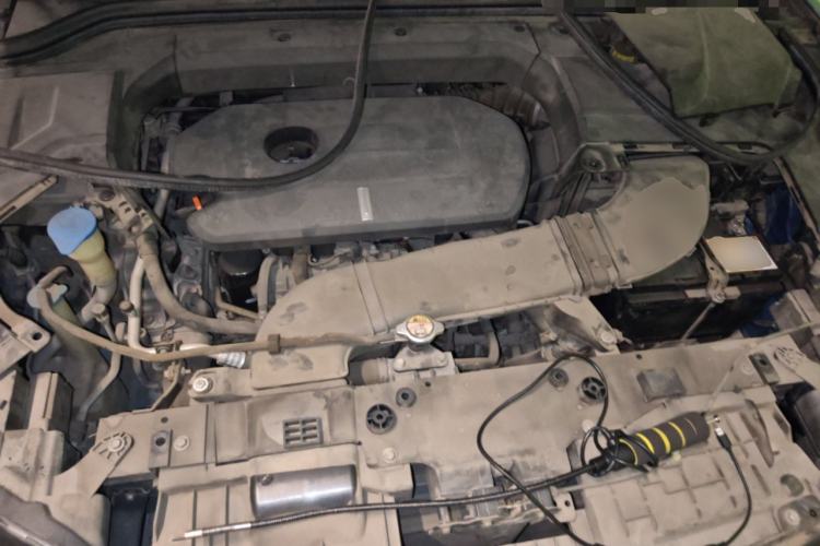 Used Wey VV5 2017 2.0T Flagship Edition Engine Bay