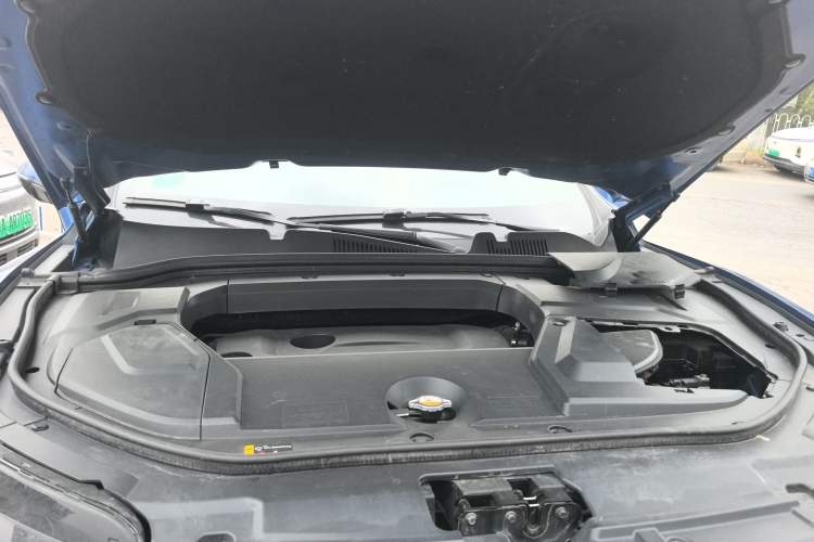 Used Wey VV5 2017 2.0T Ultra-Luxury Version Engine Bay