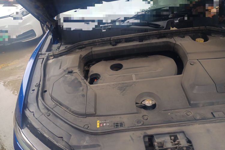 Used Wey VV5 2017 2.0T Ultra-Luxury Version Engine Bay Right