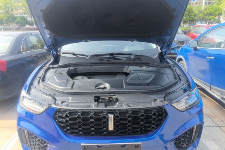 Used Wey VV5 2017 2.0T Flagship Edition Engine Bay