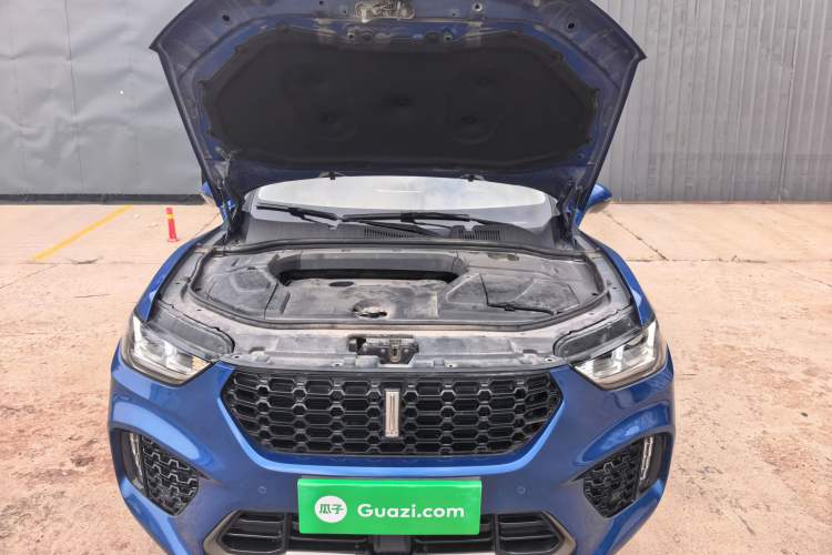 Used Wey VV5 2017 2.0T Ultra-Luxury Version Engine Bay