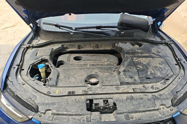 Used Wey VV5 2017 2.0T Flagship Edition Engine Bay