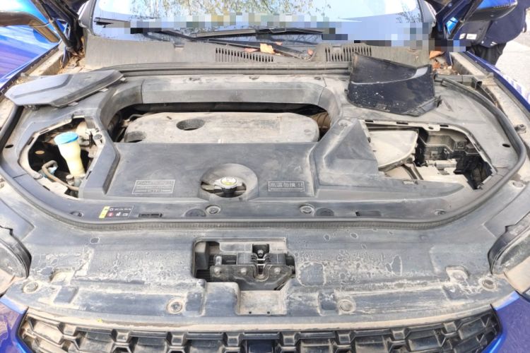 Used Wey VV5 2017 2.0T Flagship Edition Engine Bay