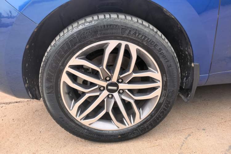 Used Wey VV5 2017 2.0T Ultra-Luxury Version Exterior 3