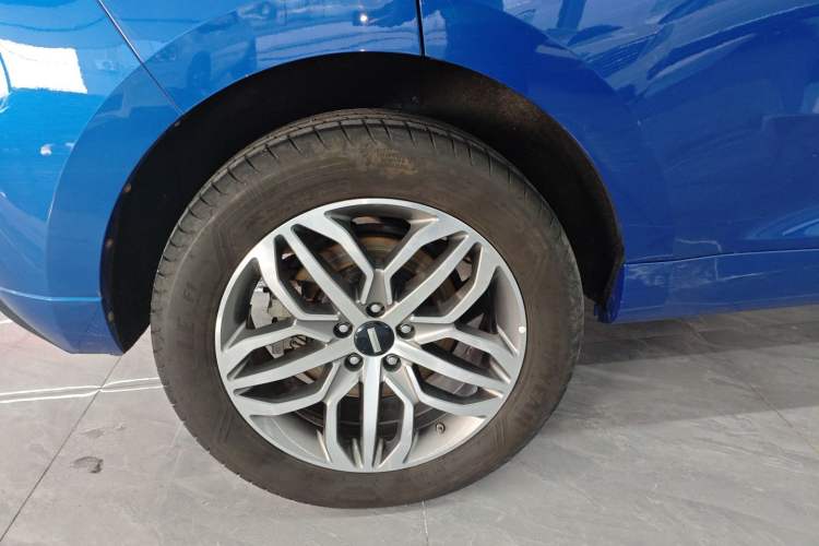 Used Wey VV5 2017 2.0T Ultra-Luxury Version Exterior 8