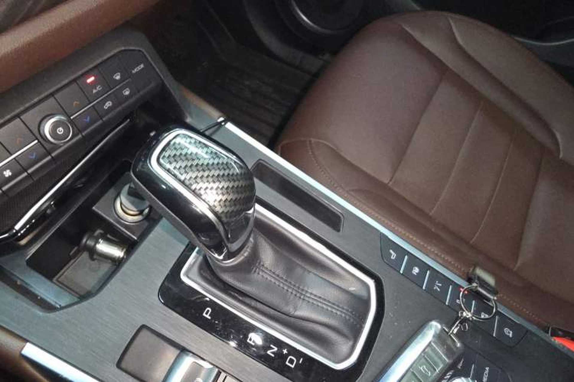 Used Wey VV5 2017 2.0T Flagship Edition Gear Lever