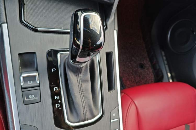Used Wey VV5 2017 2.0T Ultra-Luxury Version Gear Lever