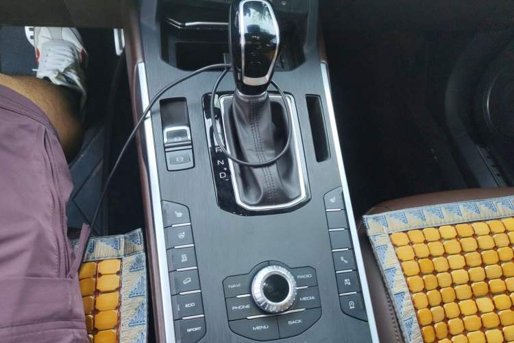 Used Wey VV5 2017 2.0T Ultra-Luxury Version Gear Lever