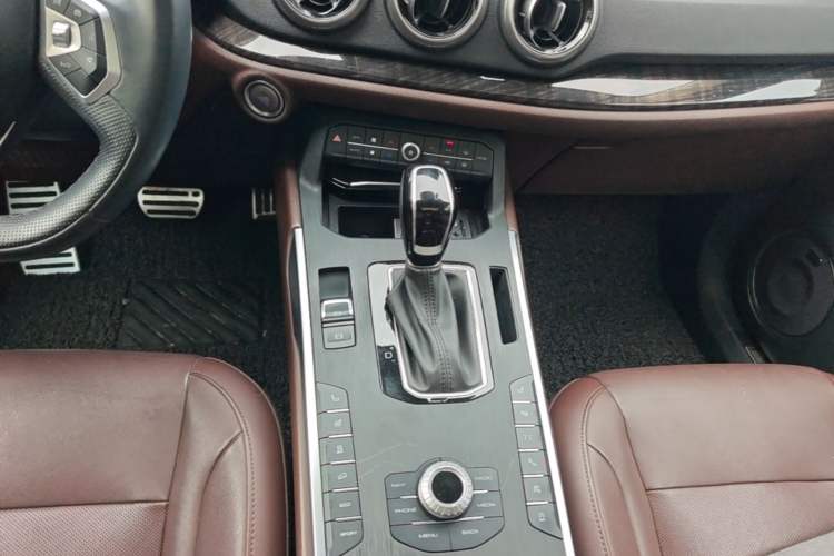 Used Wey VV5 2017 2.0T Flagship Edition Gear Lever