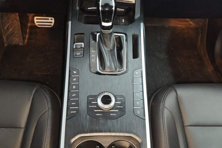 Used Wey VV5 2017 2.0T Ultra-Luxury Version Gear Lever