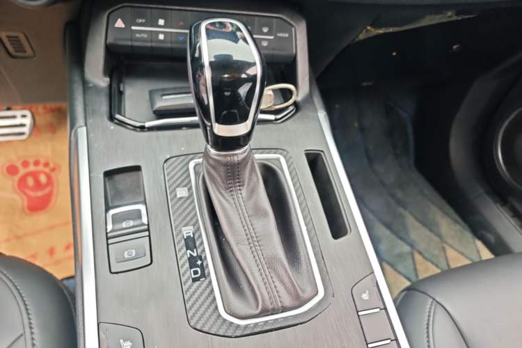 Used Wey VV5 2017 2.0T Ultra-Luxury Version Gear Lever