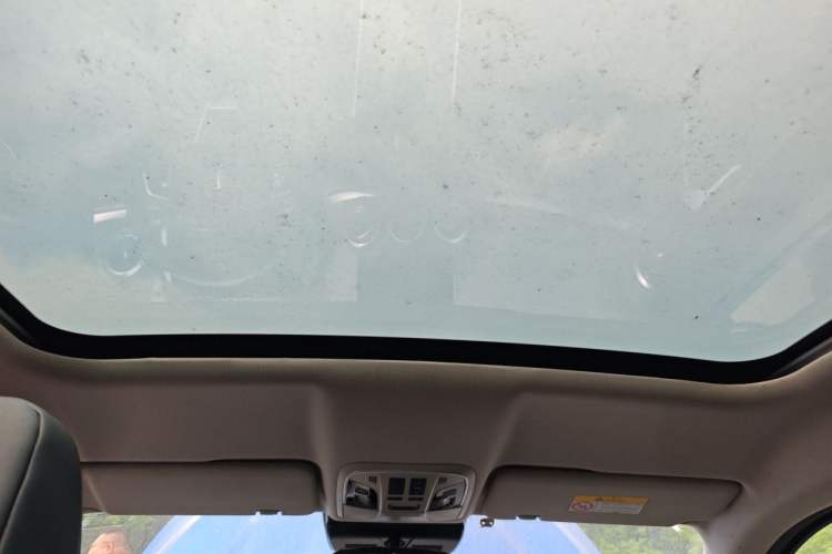 Used Wey VV5 2017 2.0T Flagship Edition Headliner
