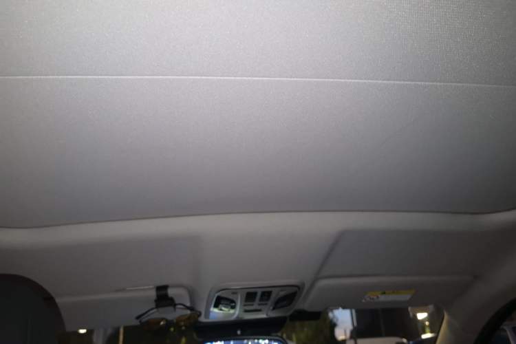 Used Wey VV5 2017 2.0T Flagship Edition Headliner