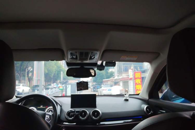Used Wey VV5 2017 2.0T Flagship Edition Headliner