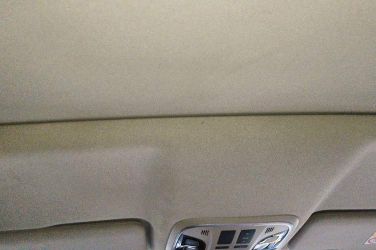 Used Wey VV5 2017 2.0T Flagship Edition Headliner