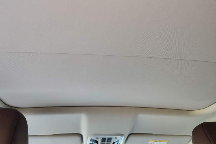 Used Wey VV5 2017 2.0T Ultra-Luxury Version Headliner