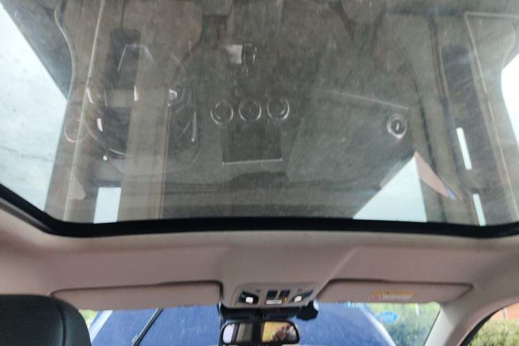 Used Wey VV5 2017 2.0T Flagship Edition Headliner