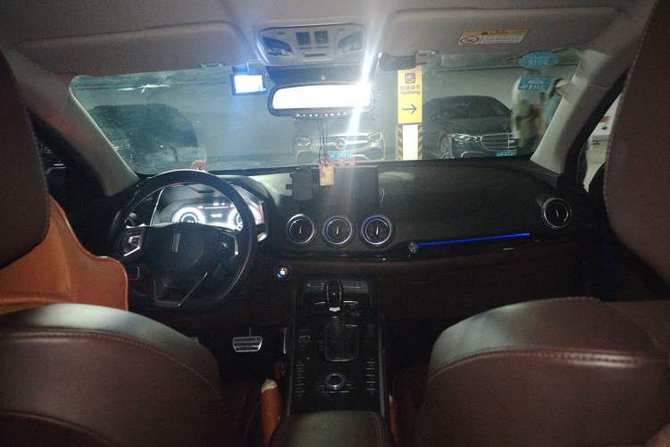 Used Wey VV5 2017 2.0T Flagship Edition Headliner
