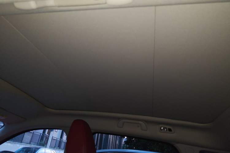 Used Wey VV5 2017 2.0T Ultra-Luxury Version Headliner