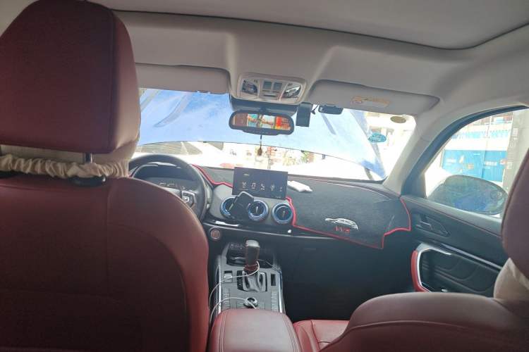 Used Wey VV5 2017 2.0T Flagship Edition Headliner