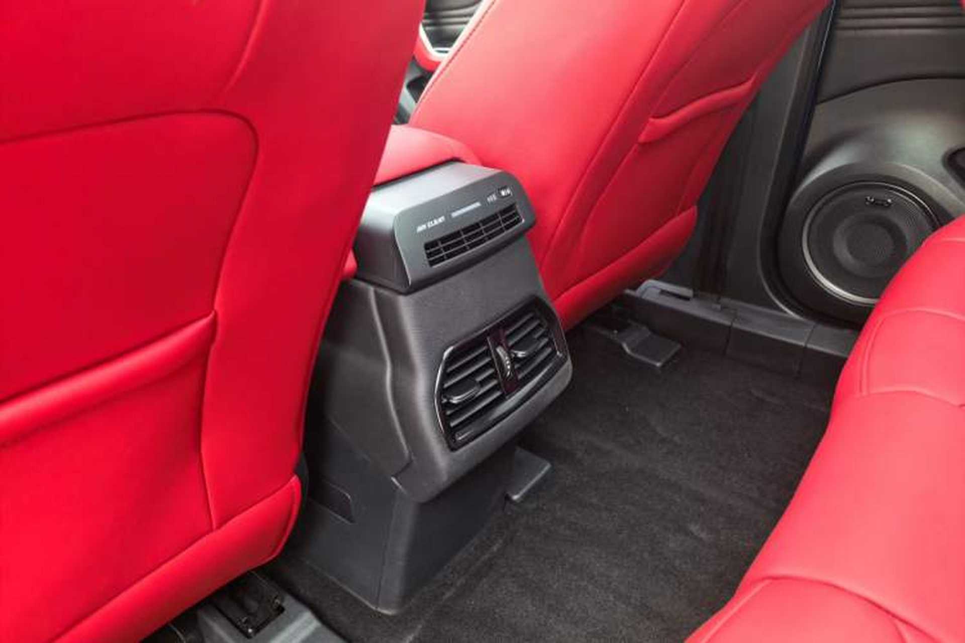 Used Wey VV5 2017 2.0T Ultra-Luxury Version Interior 2