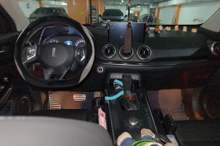 Used Wey VV5 2017 2.0T Ultra-Luxury Version Interior 2