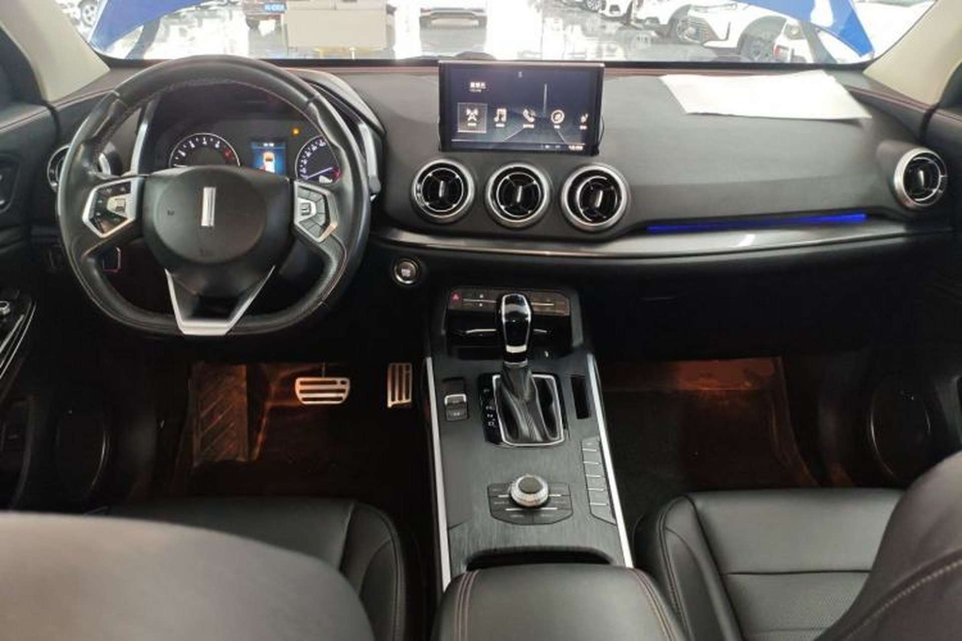 Used Wey VV5 2017 2.0T Ultra-Luxury Version Interior 2