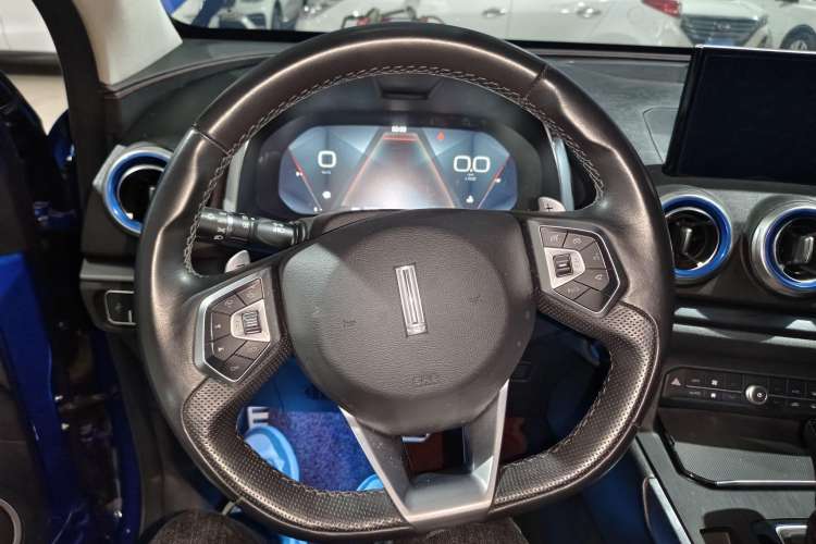 Used Wey VV5 2017 2.0T Flagship Edition Interior 2