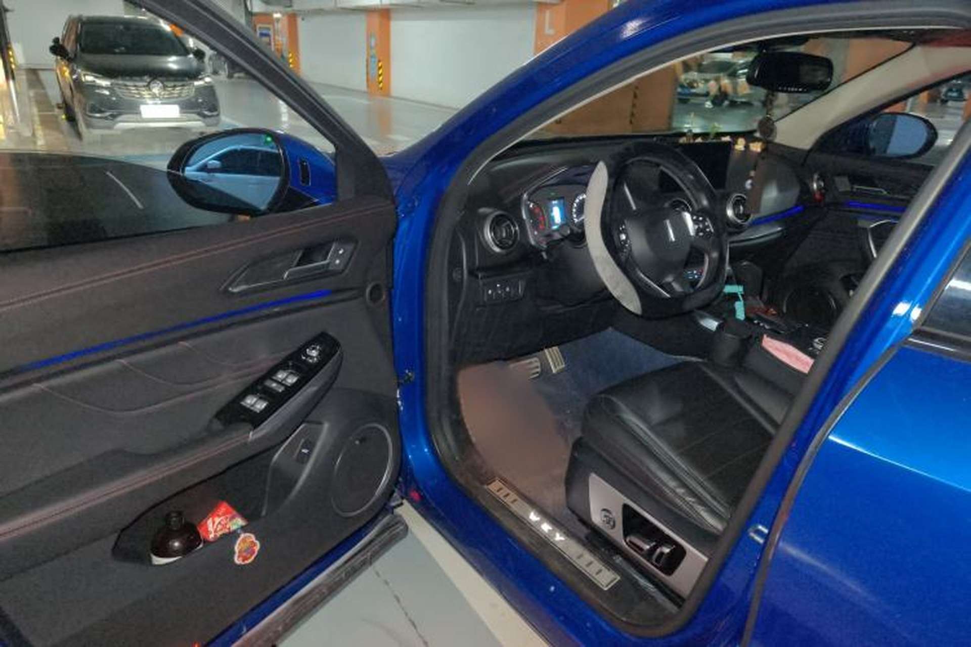 Used Wey VV5 2017 2.0T Ultra-Luxury Version Interior 3