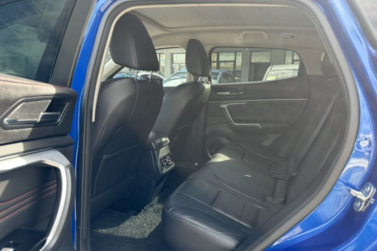 Used Wey VV5 2017 2.0T Flagship Edition Interior 4