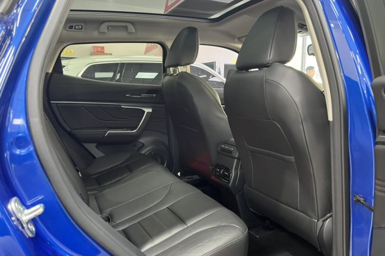 Used Wey VV5 2017 2.0T Flagship Edition Interior 4