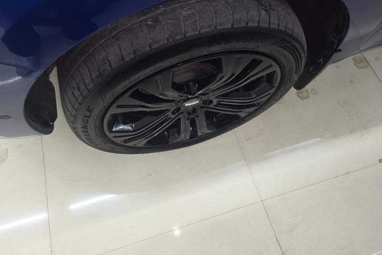Used Wey VV5 2017 2.0T Flagship Edition Left Front Wheel Hub