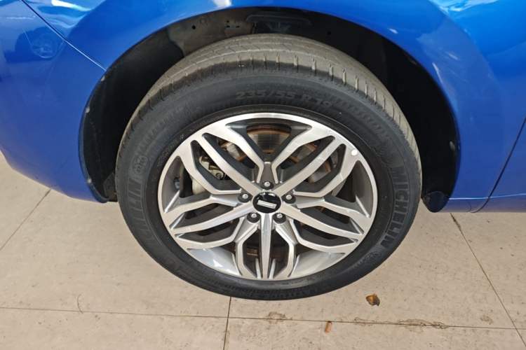 Used Wey VV5 2017 2.0T Ultra-Luxury Version Left Front Wheel Hub
