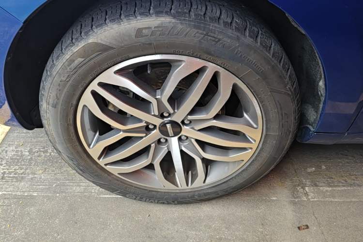 Used Wey VV5 2017 2.0T Ultra-Luxury Version Left Front Wheel Hub