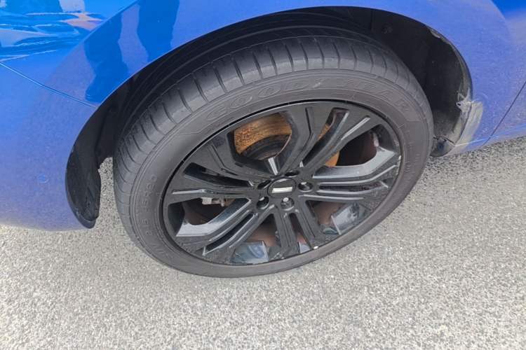 Used Wey VV5 2017 2.0T Flagship Edition Left Front Wheel Hub