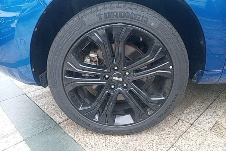 Used Wey VV5 2017 2.0T Flagship Edition Left Front Wheel Hub