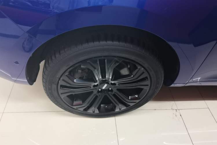 Used Wey VV5 2017 2.0T Flagship Edition Left Front Wheel Hub