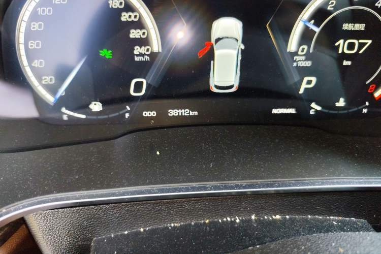 Used Wey VV5 2017 2.0T Ultra-Luxury Version Odometer Close Up