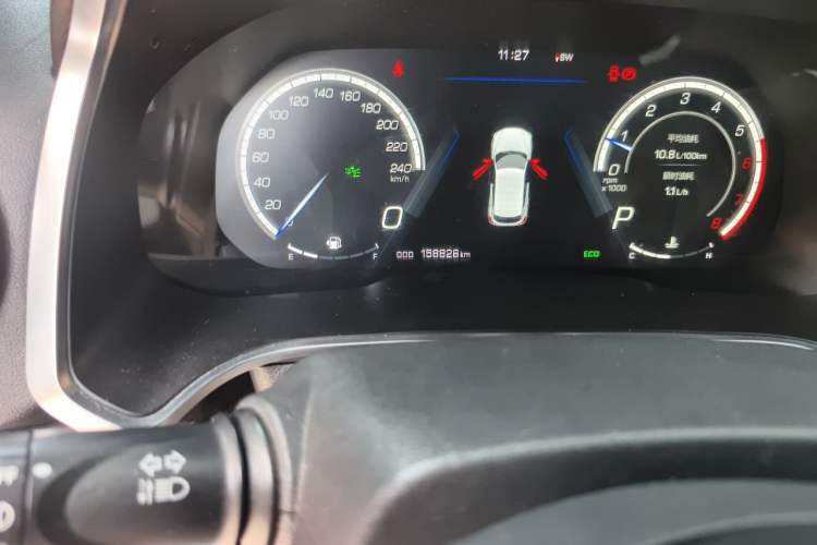 Used Wey VV5 2017 2.0T Flagship Edition Odometer Close Up