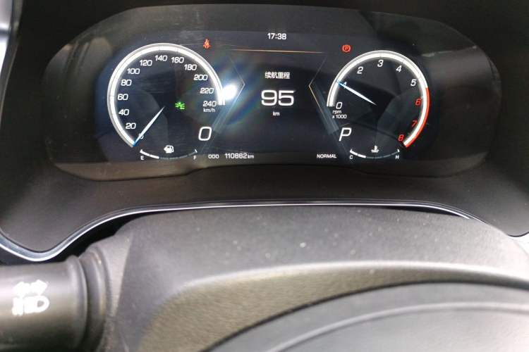 Used Wey VV5 2017 2.0T Flagship Edition Odometer Close Up