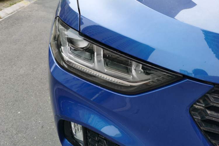 Used Wey VV5 2017 2.0T Ultra-Luxury Version Right Front Headlight