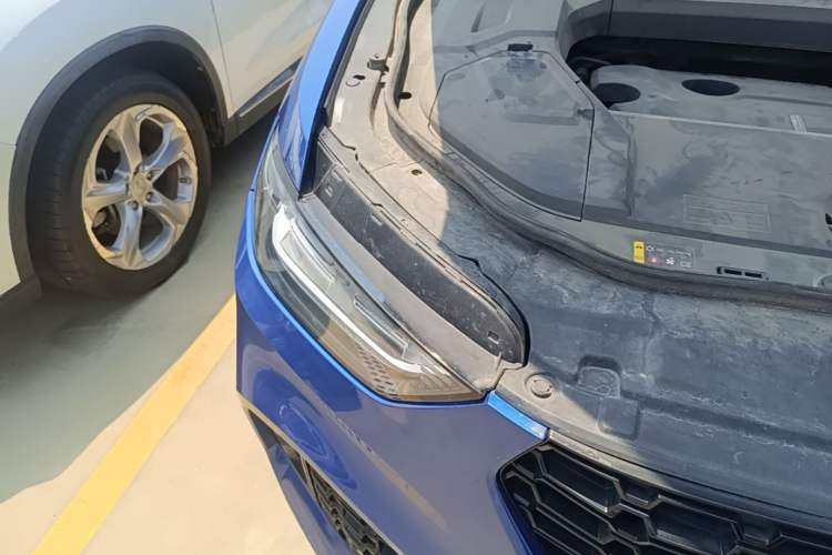 Used Wey VV5 2017 2.0T Flagship Edition Right Front Headlight