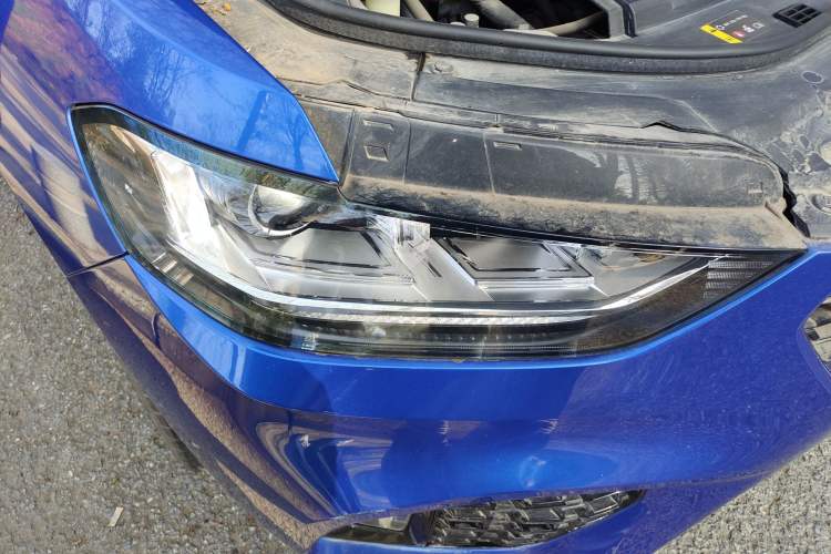 Used Wey VV5 2017 2.0T Flagship Edition Right Front Headlight